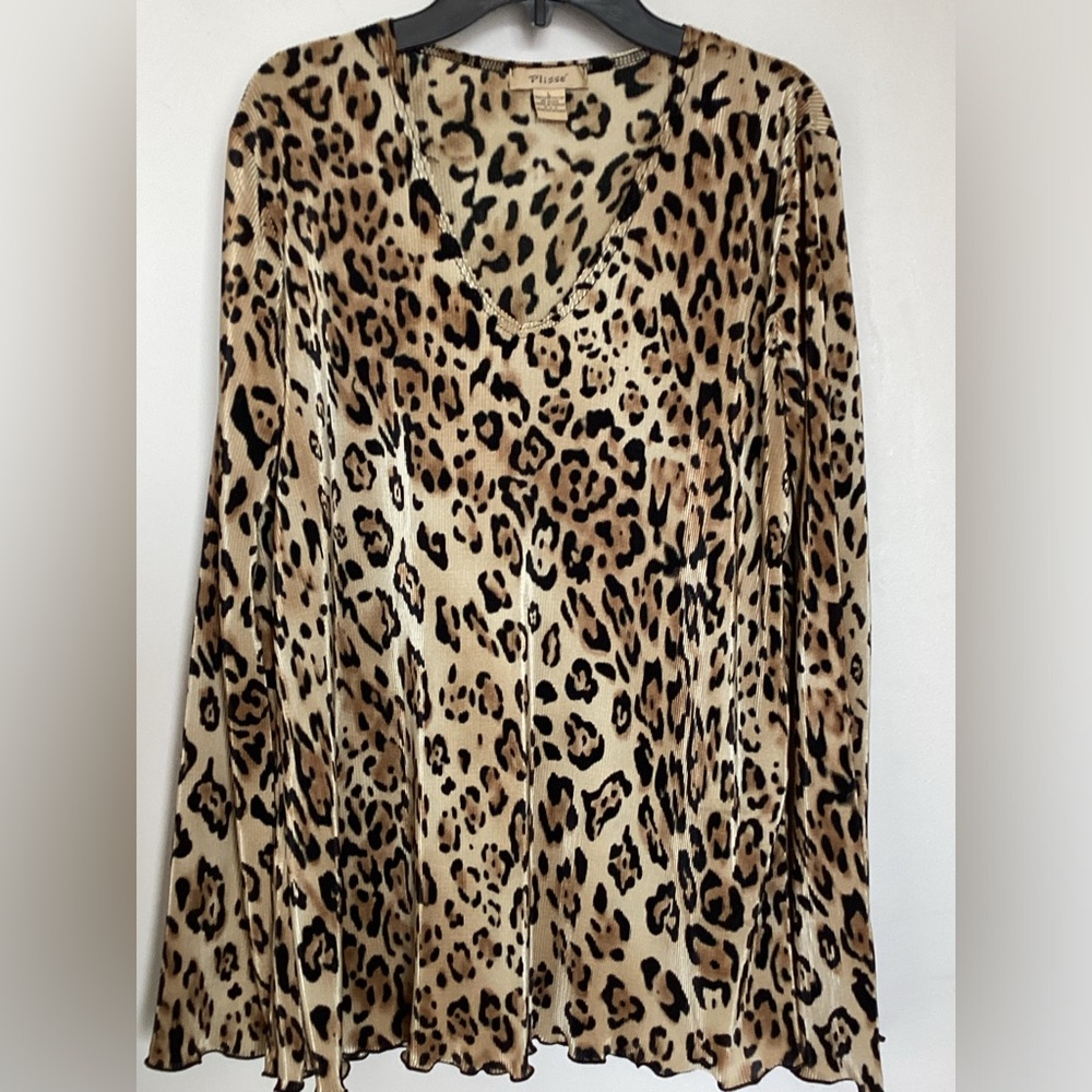 Leopard Print Women's Blouse by Plisse Sz L Long Sleeves